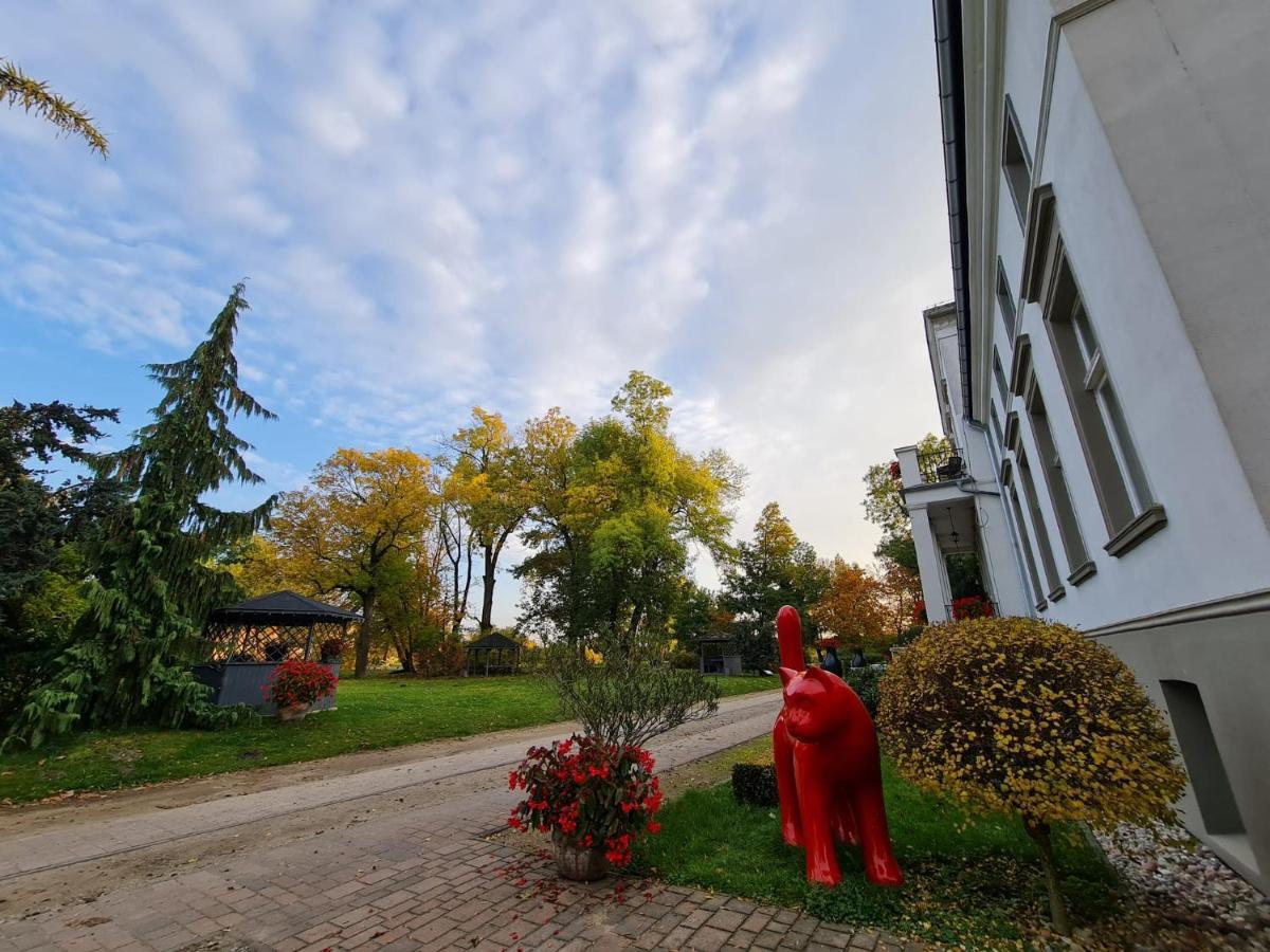 Dwor Podstolice - House Of Rosenthalヴィラ エクステリア 写真